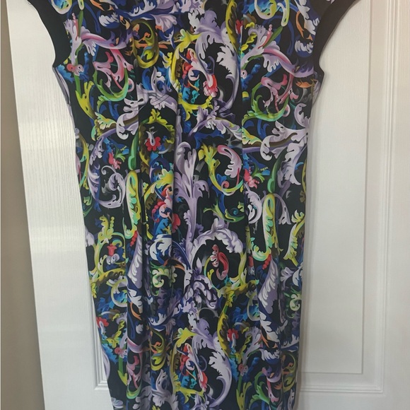 Versace dress - Picture 3 of 4